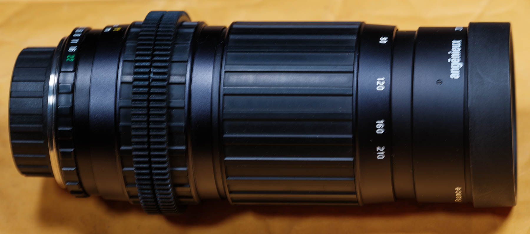 ANGENIEUX 70-210MM Contax Yasihica C/Y  mount lens w/ caps